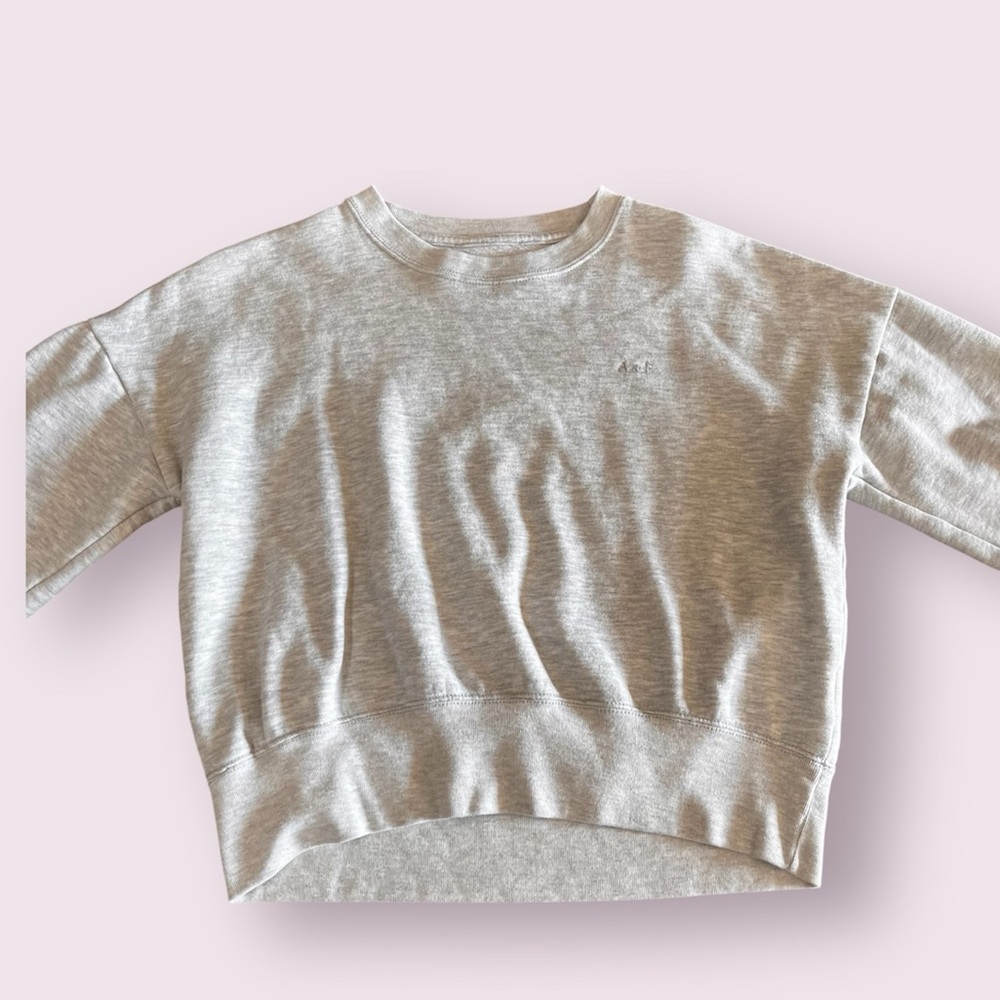 Abercrombie Kids essentials boxy Gray Sweatshirt girls size 11 12 casual
